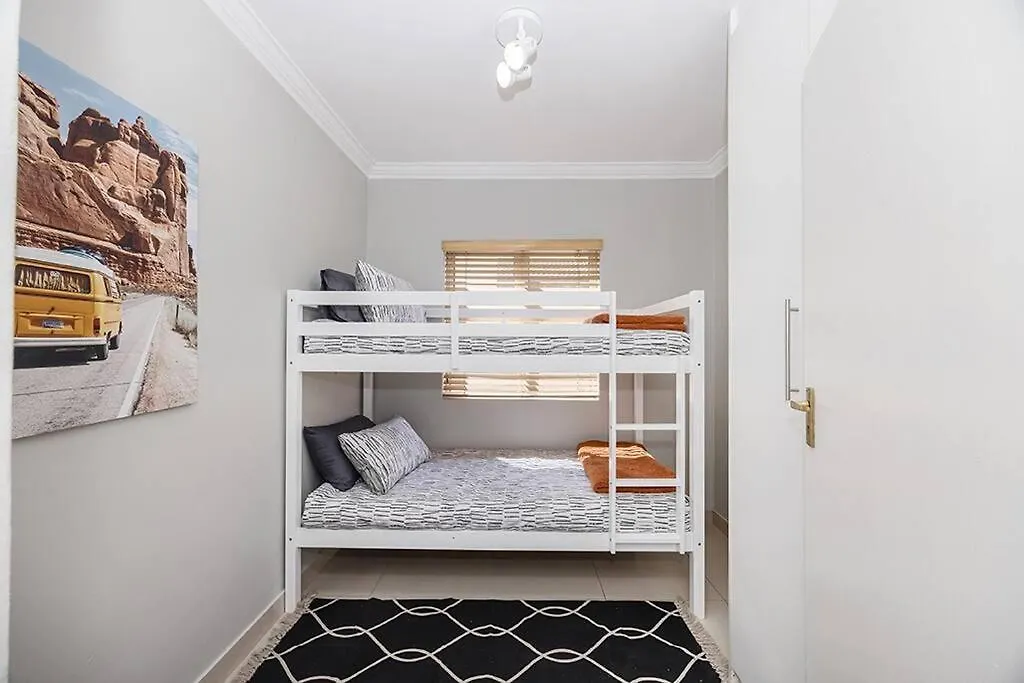 3Bed 2Bath Patio Braai Garden And Garage Villa Cape Town 0*,  Güney Afrika